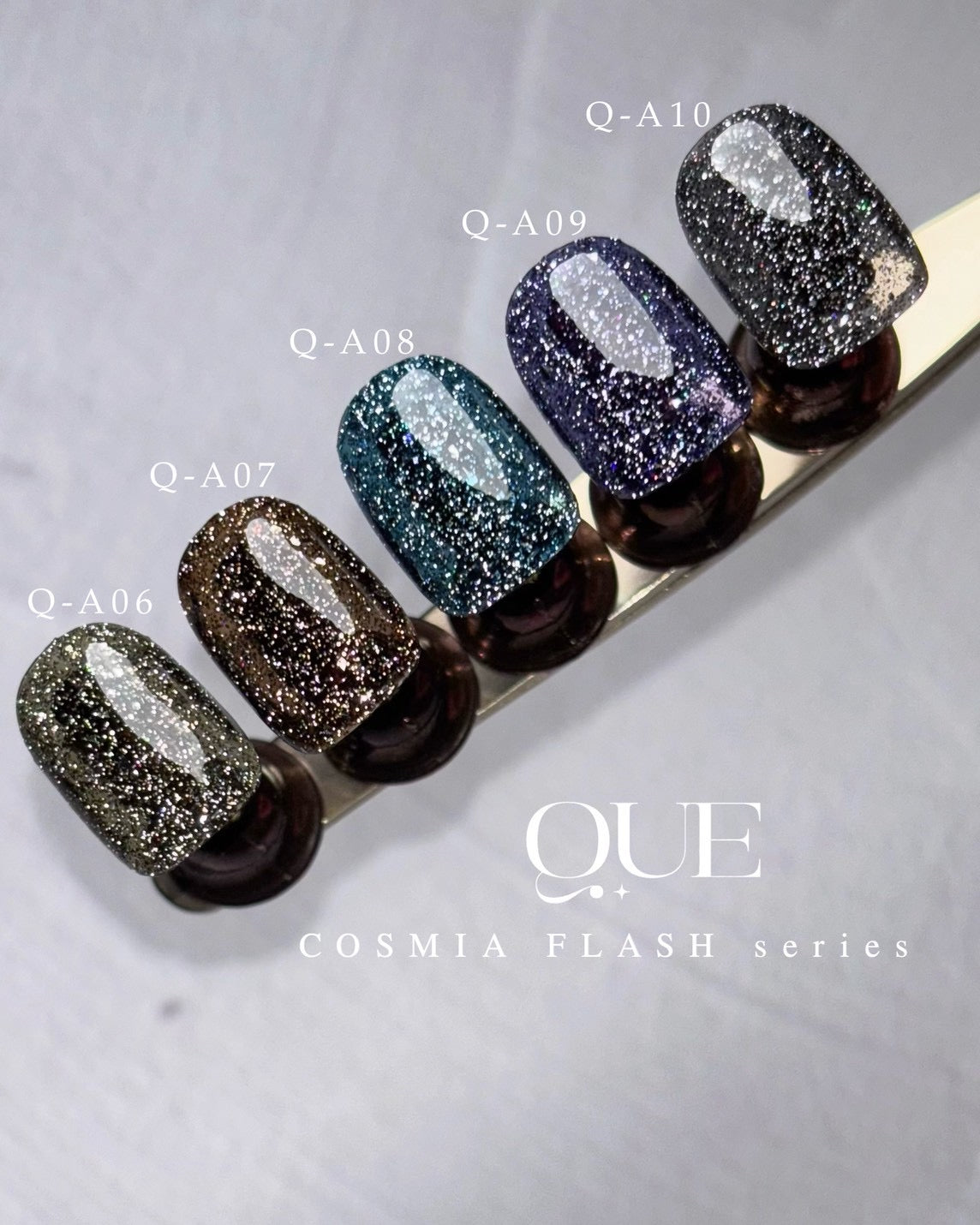 【QUE】COSMIA FLASH